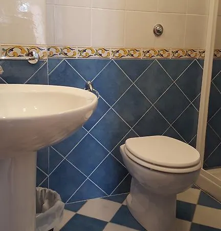 La B&B 카리아티